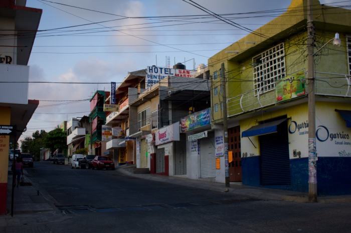 Puerto Escondido street